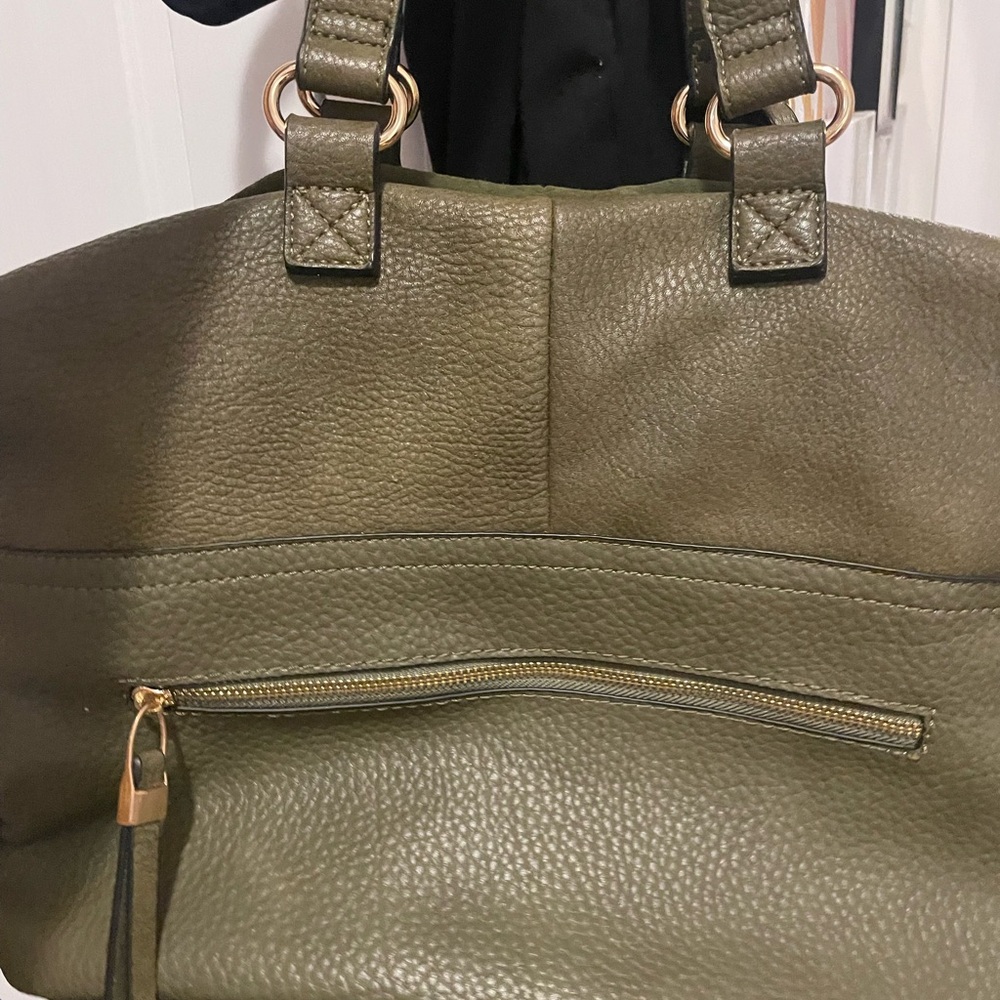 Medium large bag from Moda Luxe in army green - Picture 4 of 7